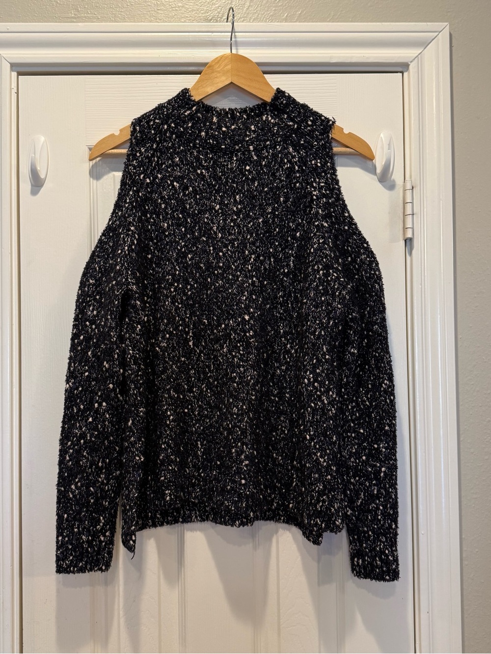 Rebecca Taylor Chunky Knit Sweater Cold Shoulder Dark Feminine Edgy Size Medium - Picture 2 of 6